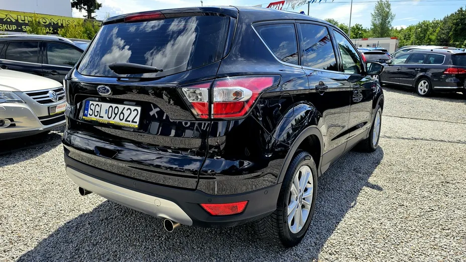 FORD Kuga -