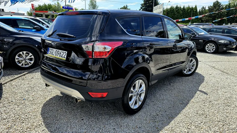 FORD Kuga -