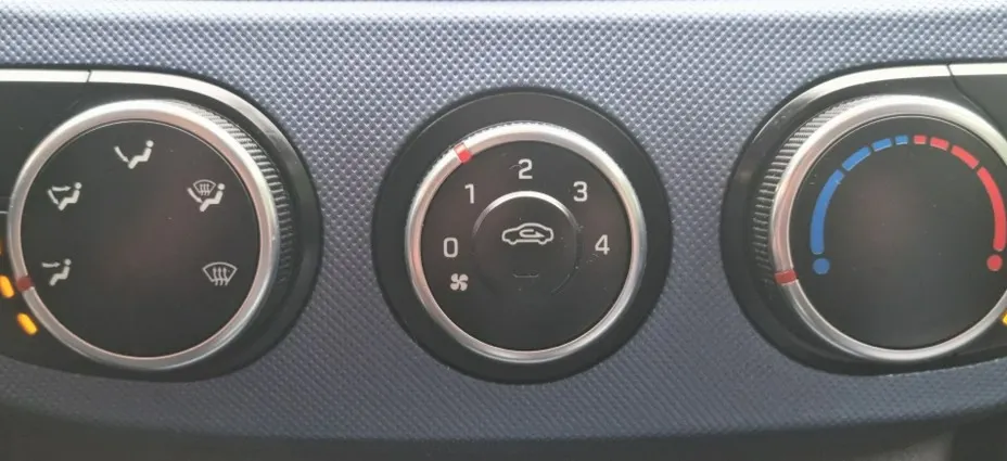 HYUNDAI i10 -