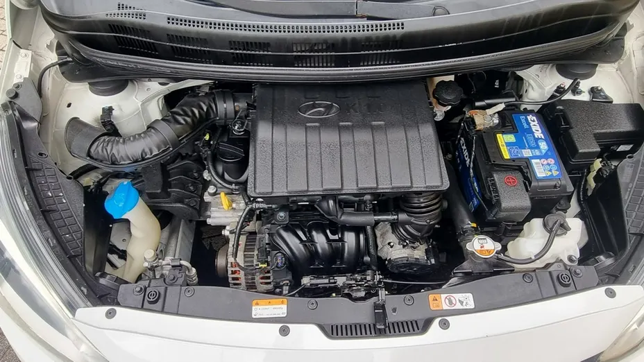 HYUNDAI i10 -