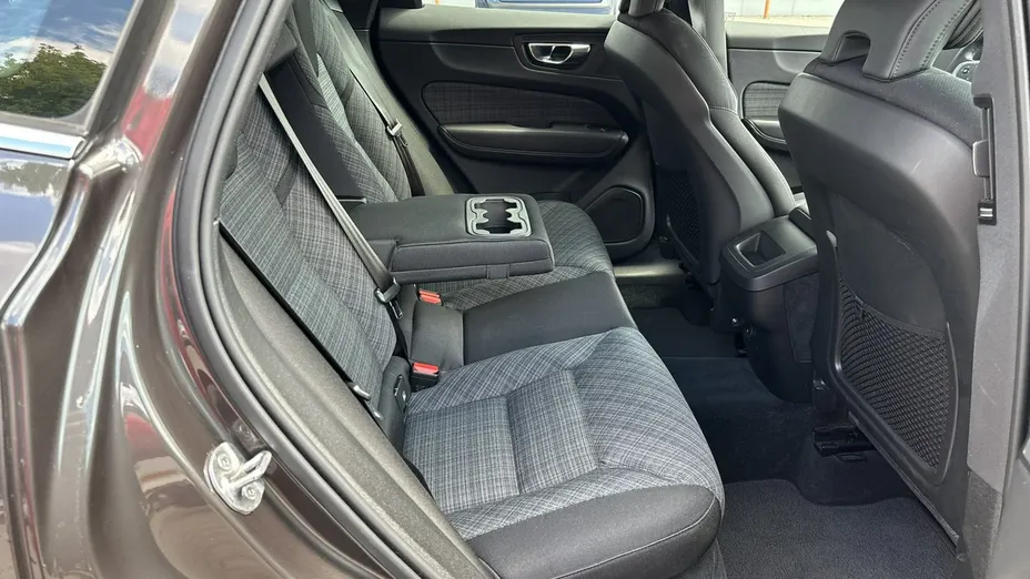 VOLVO XC60 -