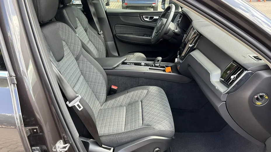 VOLVO XC60 -