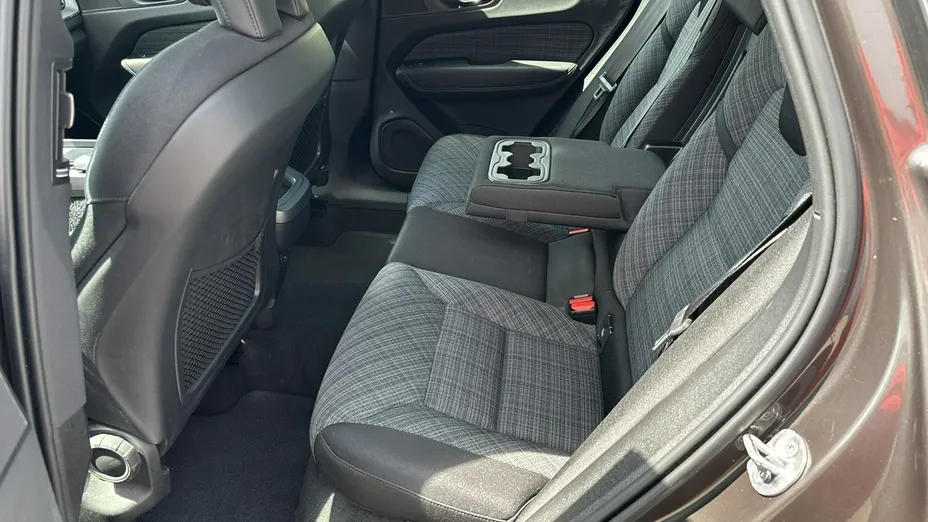 VOLVO XC60 -