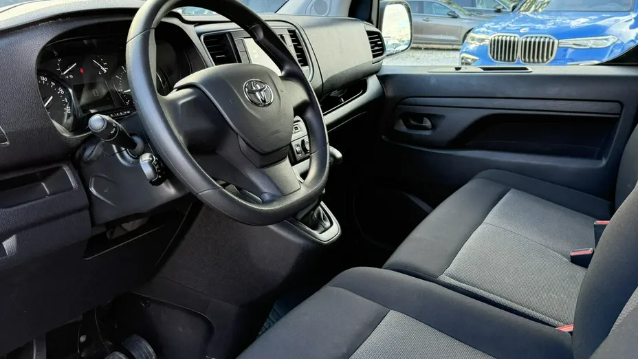 TOYOTA Proace Verso -