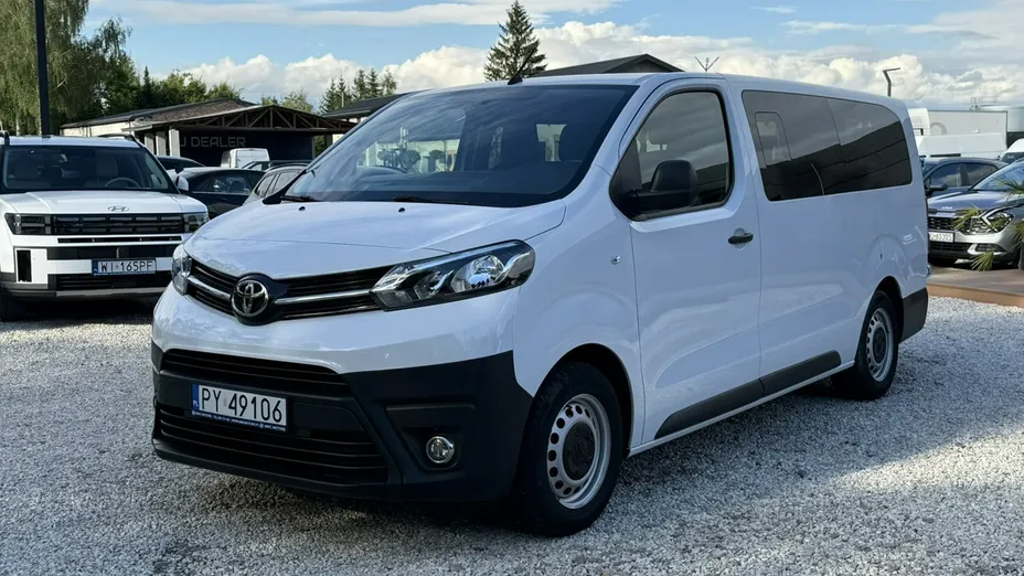 TOYOTA Proace Verso -