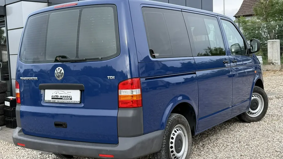 VOLKSWAGEN Transporter -