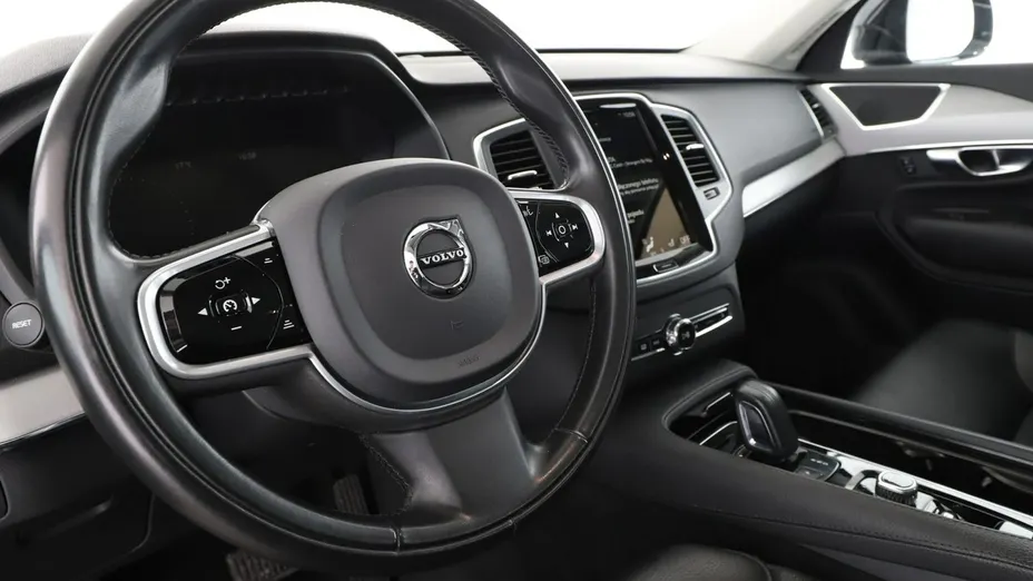 VOLVO XC90 -