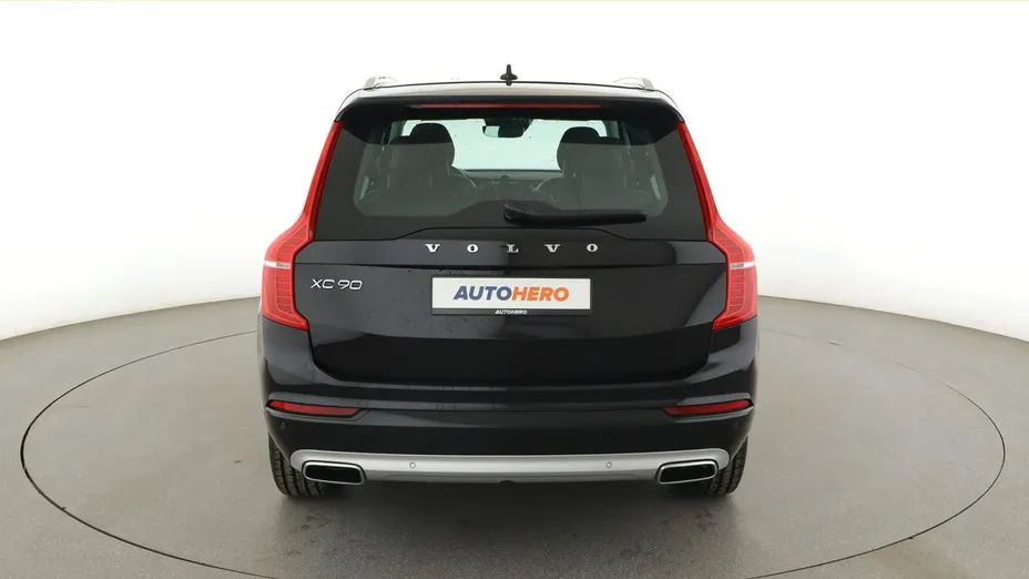 VOLVO XC90 -