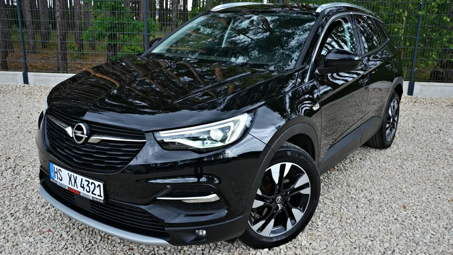 OPEL Grandland X -