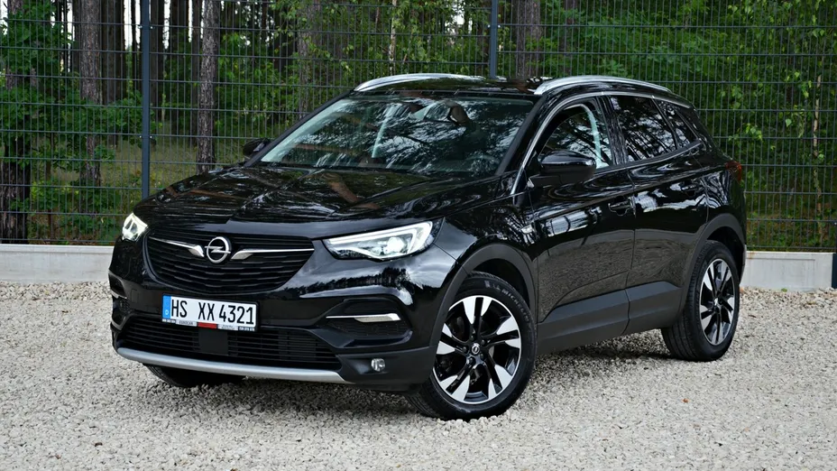 OPEL Grandland X -