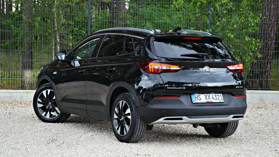 OPEL Grandland X -