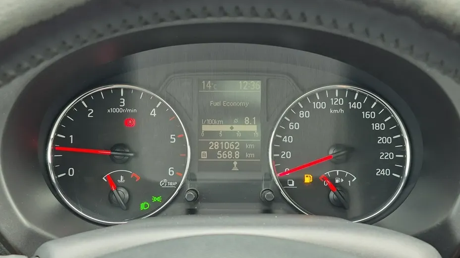 NISSAN X-Trail -