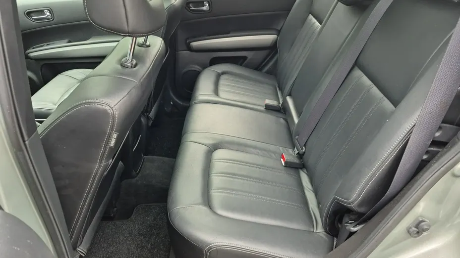 NISSAN X-Trail -