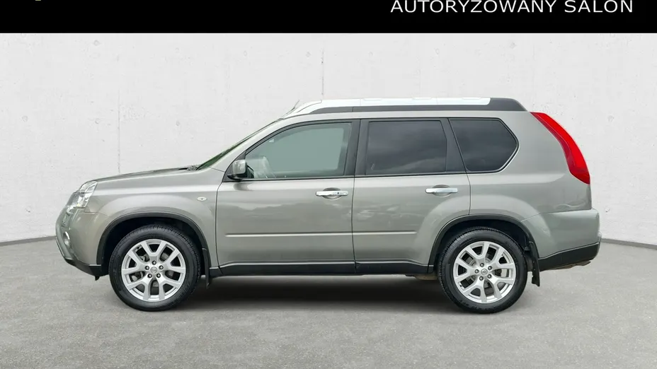 NISSAN X-Trail -