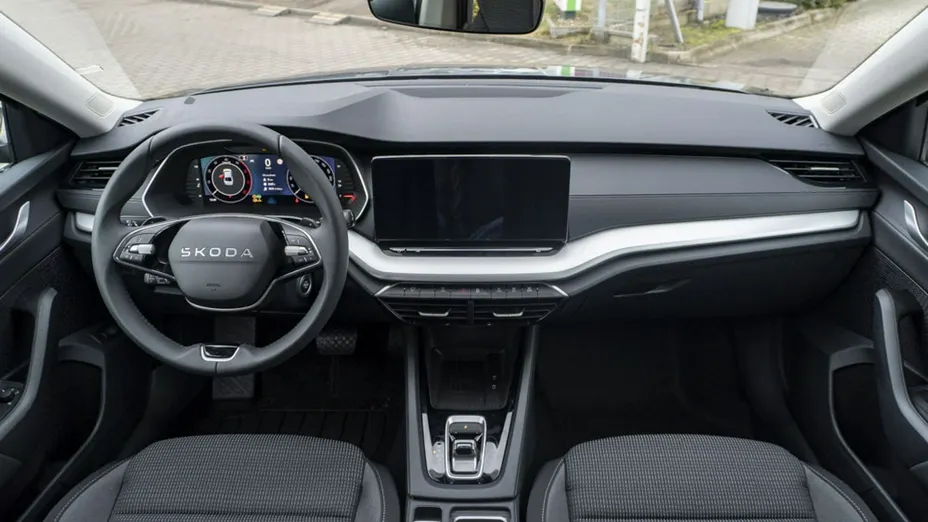 SKODA Octavia -