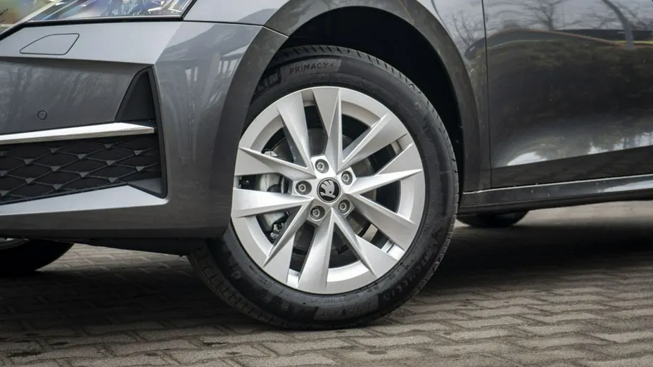 SKODA Octavia -