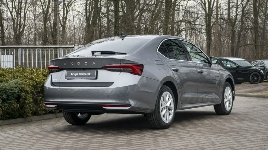 SKODA Octavia -