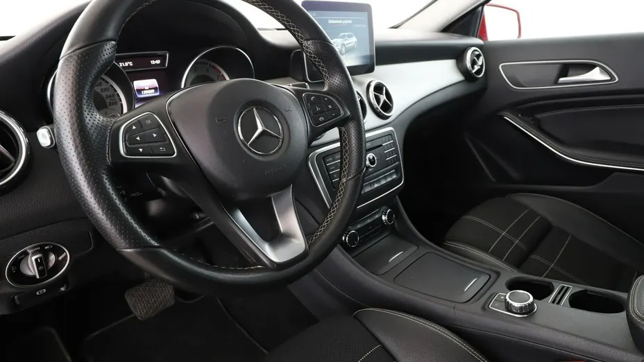 MERCEDES-BENZ GLA -