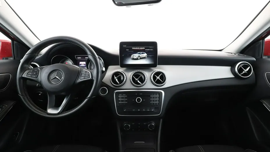 MERCEDES-BENZ GLA -