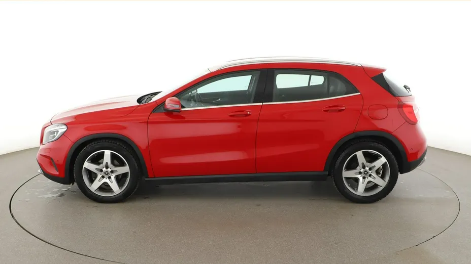 MERCEDES-BENZ GLA -