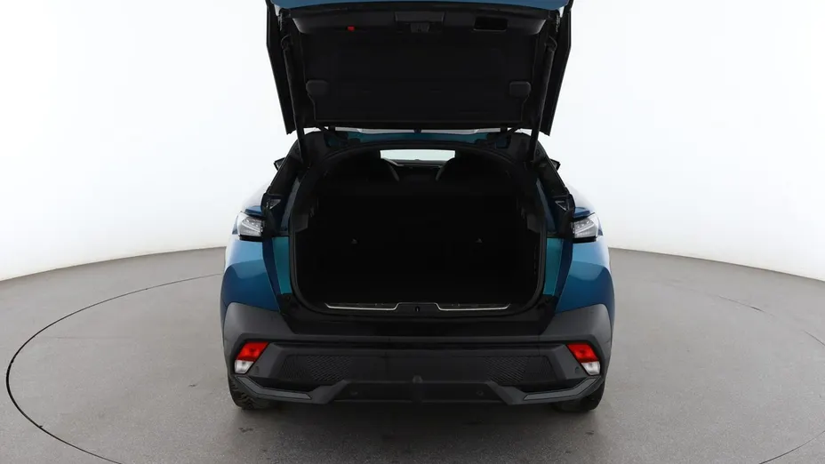 PEUGEOT 408 -