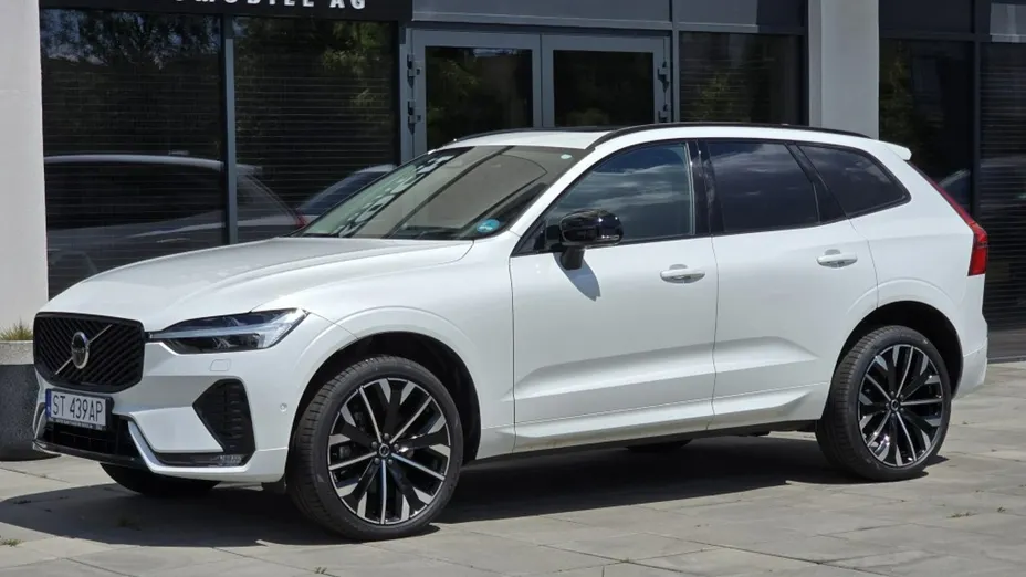 VOLVO XC60 -