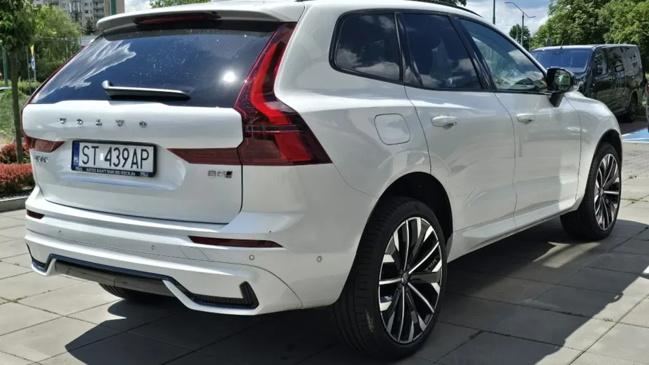 VOLVO XC60 -