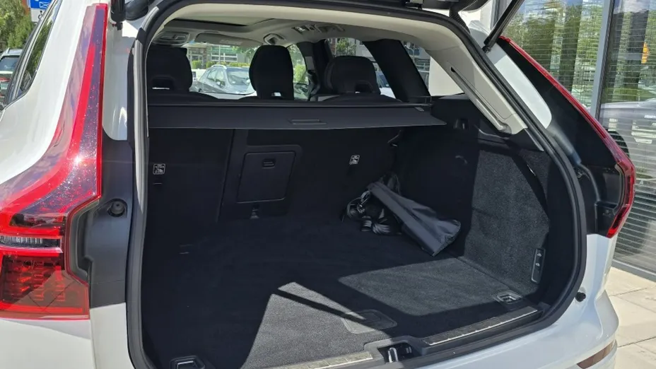 VOLVO XC60 -