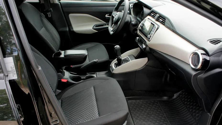 NISSAN Micra -