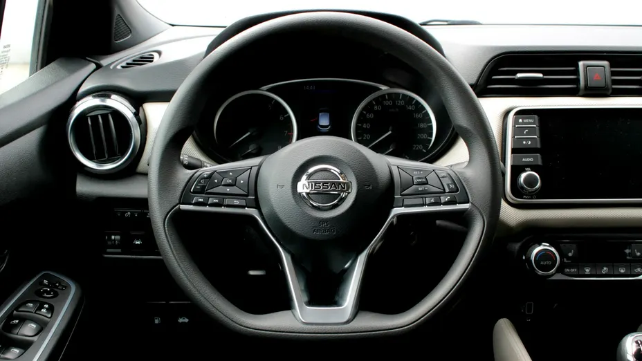 NISSAN Micra -