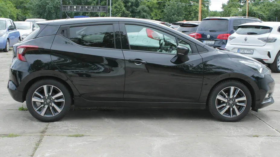NISSAN Micra -
