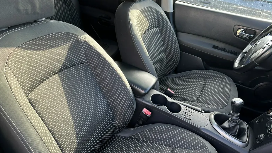 NISSAN Qashqai+2 -