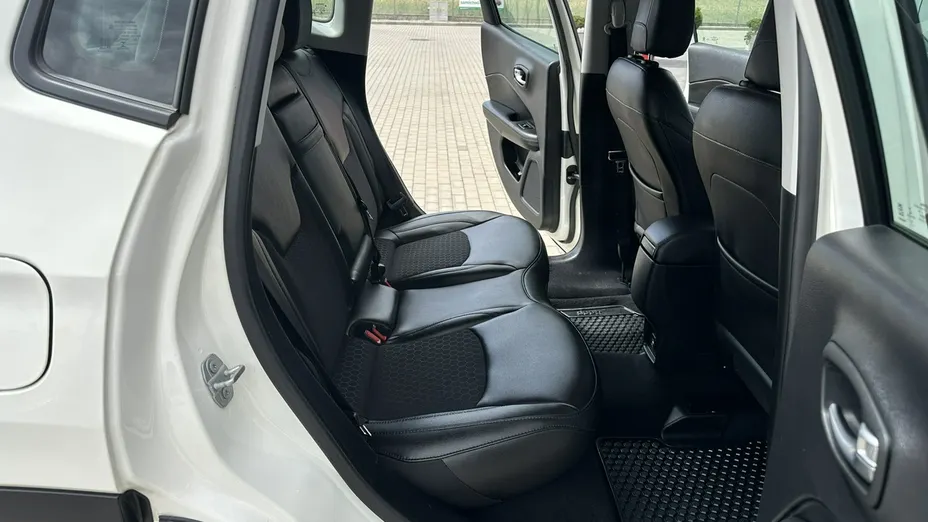 JEEP Compass -