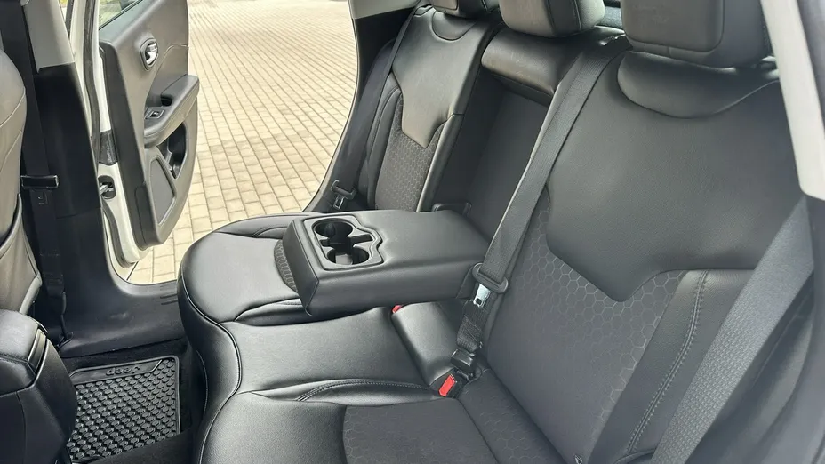 JEEP Compass -