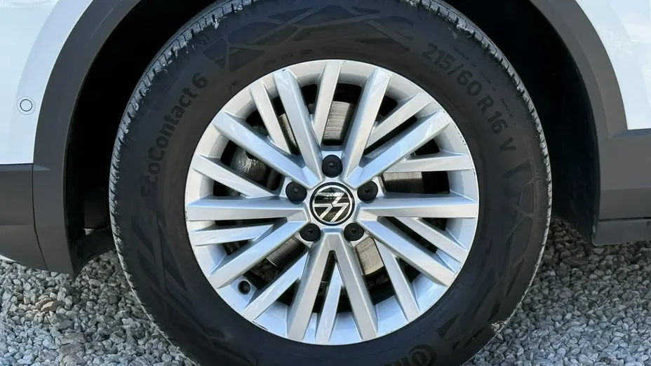 VOLKSWAGEN T-ROC -
