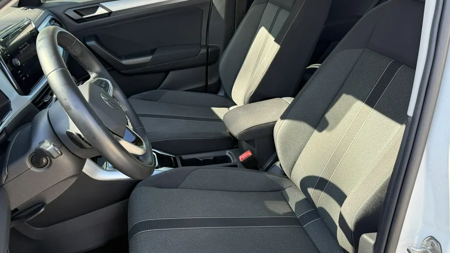VOLKSWAGEN T-ROC -