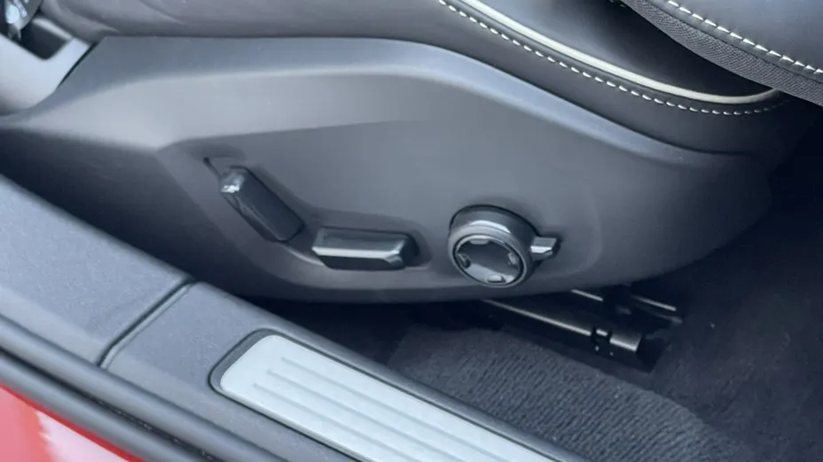 VOLVO V60 -