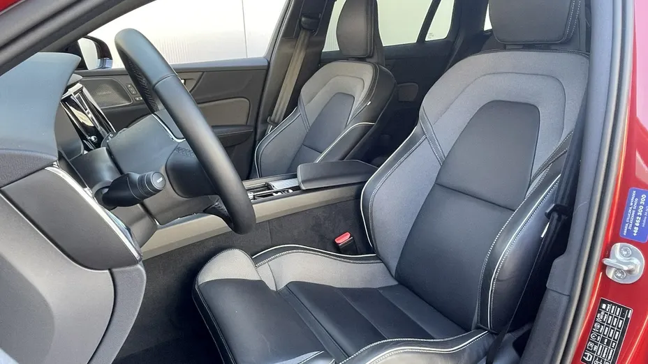 VOLVO V60 -