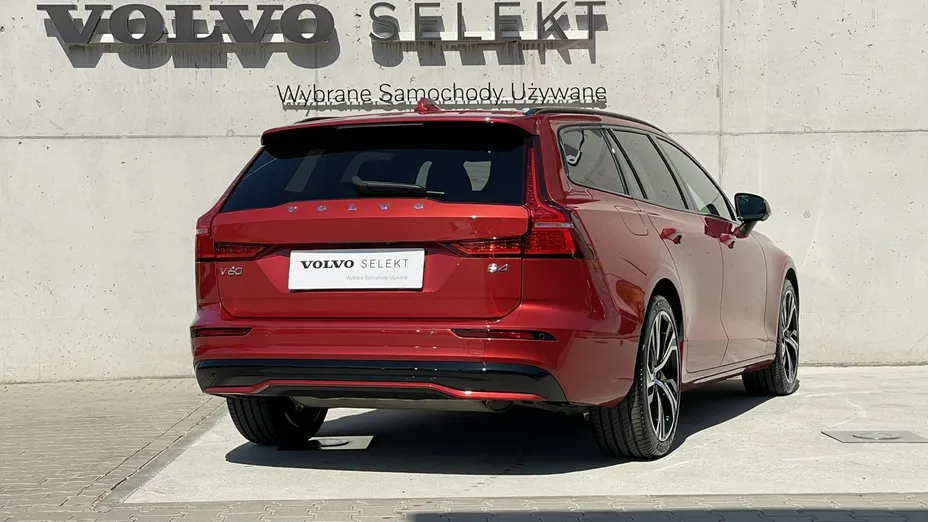 VOLVO V60 -
