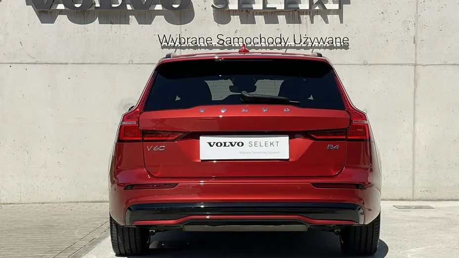 VOLVO V60 -