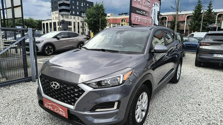 HYUNDAI Tucson -
