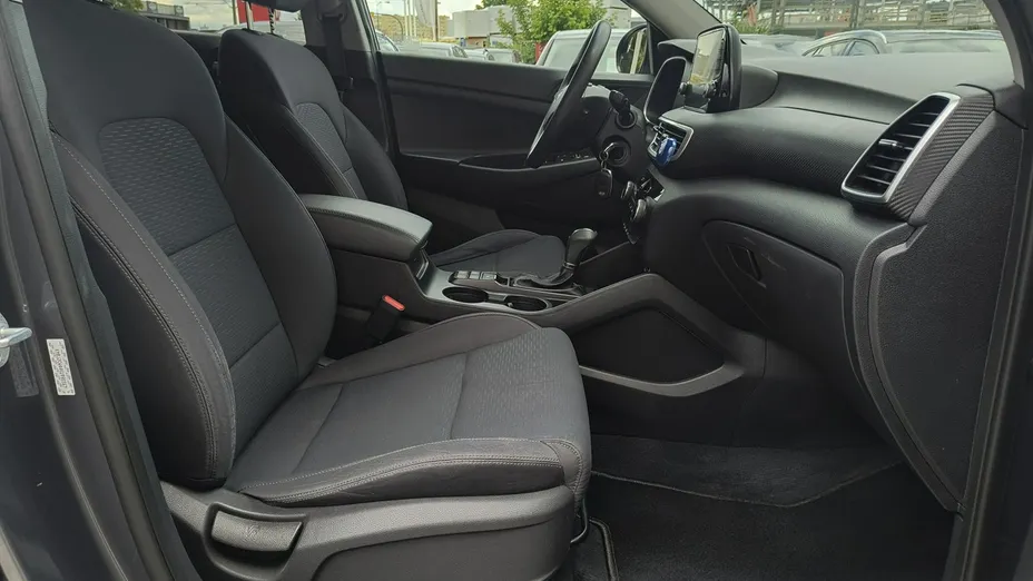 HYUNDAI Tucson -