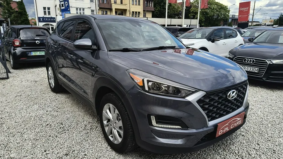 HYUNDAI Tucson -