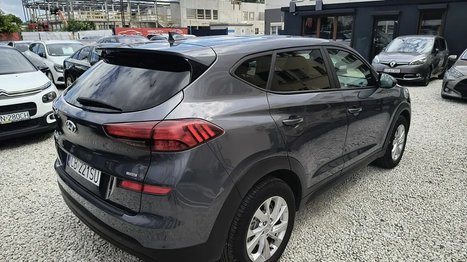 HYUNDAI Tucson -