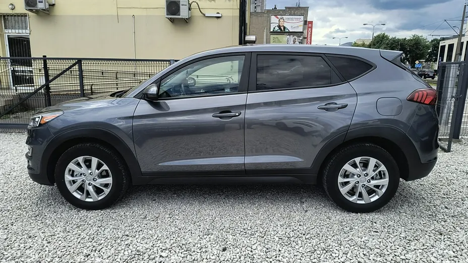 HYUNDAI Tucson -
