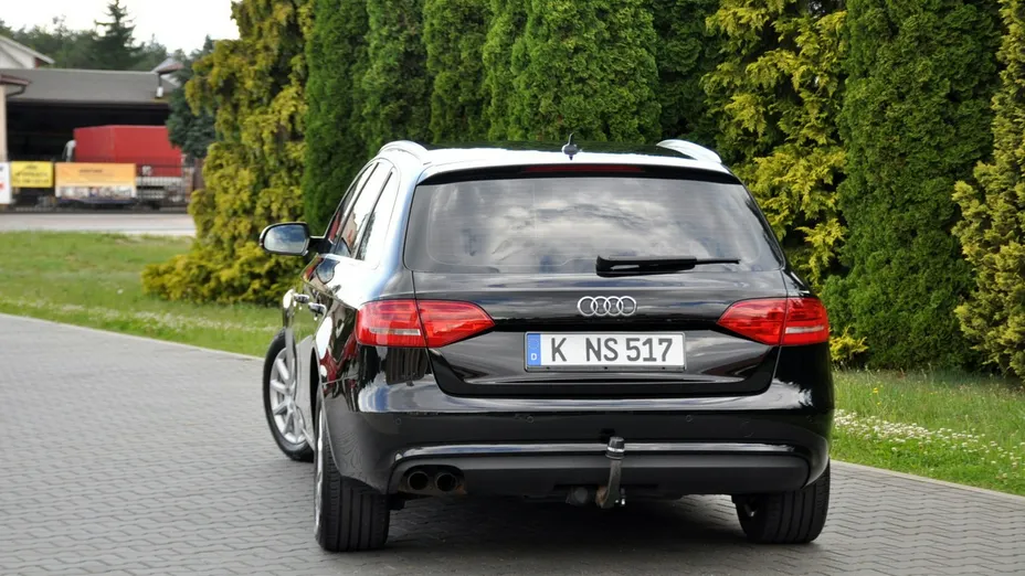 AUDI A4 -