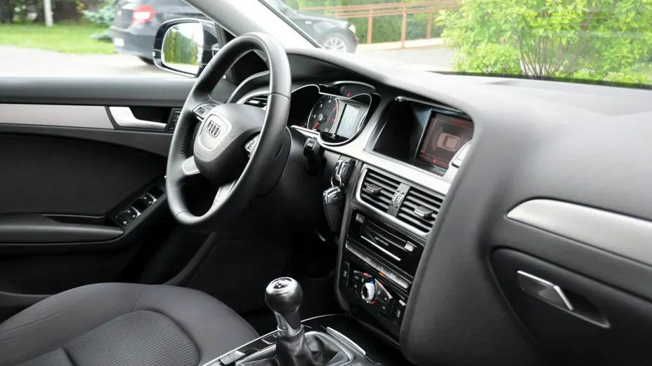 AUDI A4 -