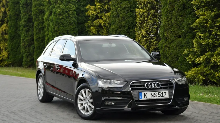 AUDI A4 -