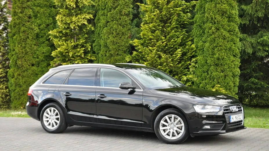 AUDI A4 -