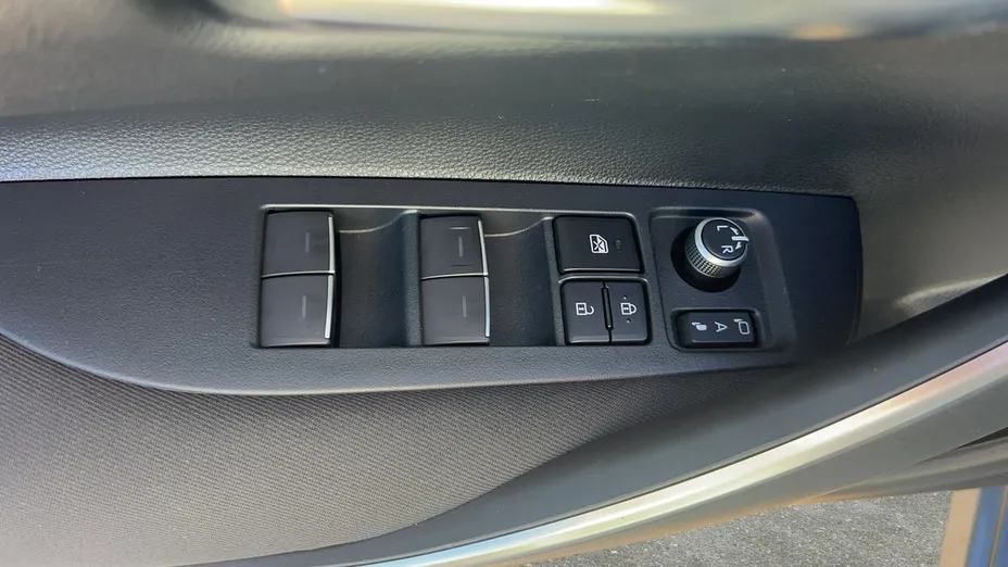 TOYOTA Corolla -